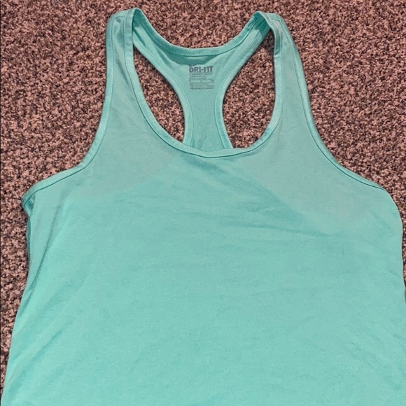 Nike tank top - Picture 1 of 4